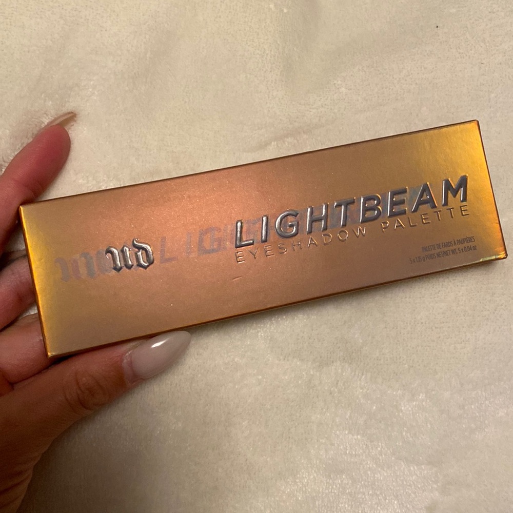 Urban Decay Eye Shadow Palette- BRAND NEW